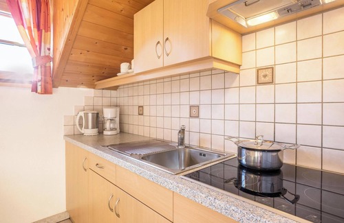 Valle Aurina Apartment | Apartment "Kuglerhof 1" with Mountain View, Wi-Fi, Balcony, Terrace & Garden; Pet Friendly