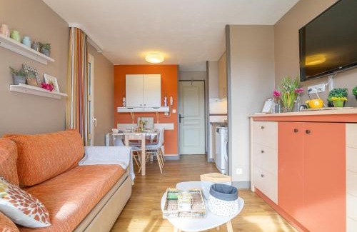 Cap Esterel Apartment | Apartment L'Esquinade P3 314 by Interhome