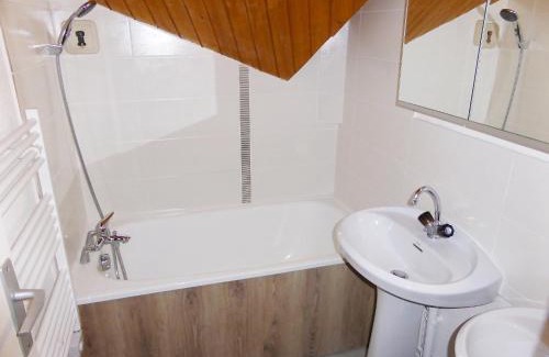 Les Contamines-Montjoie Apartment | Apartment La Borgia A- B- C-10 by Interhome