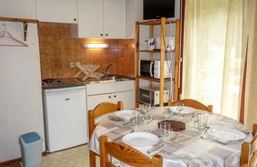 Les Contamines-Montjoie Apartment | Apartment La Borgia A- B- C-1 by Interhome