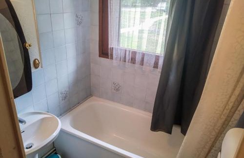 Les Contamines-Montjoie Apartment | Apartment La Borgia A- B- C-1 by Interhome