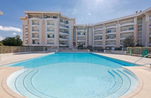 Frejus Port Apartment | Apartment L'Open-12 by Interhome