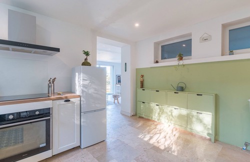 La Bastidonne Apartment | Apartment 'La Bastidonne' with Private Pool, Private Terrace and Wi-Fi