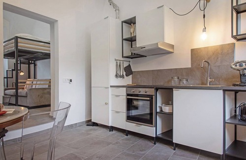 Porto Valtravaglia Apartment | Apartment 'Lac' with Wi-Fi