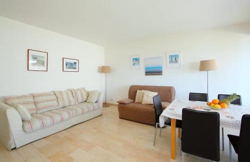 Cros-de-Cagnes Apartment | Apartment La Pinède-1 by Interhome