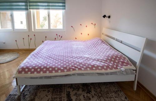 Leon Apartment | Apartment Laki