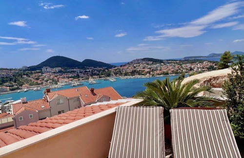 Gruz Apartment | Apartment Lana - Two Bedroom Apartment with Terrace and Sea View