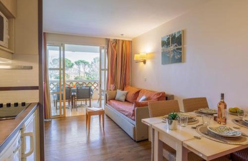 Cap Esterel Apartment | Apartment Le Belvédère - R9 137 by Interhome