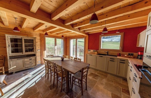 Montagnole House | Apartment 'Le Chalet De La Source' with Mountain View, Private Terrace and Wi-Fi