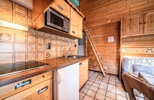 Chatel Apartment | Apartment 'Le Chamois De Vermeil - 6 People' with Mountain View, Balcony and Wi-Fi