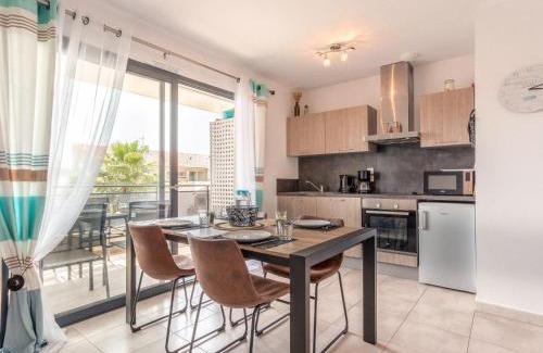 Argeles-sur-Mer Apartment | Apartment Le Clos des Alberes-1 by Interhome