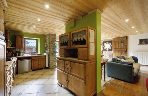 Albiez-le-Vieux Apartment | Apartment 'Le Duplex' with Mountain View, Private Terrace and Wi-Fi