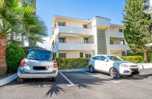Pointe Croisette Apartment | Apartment Le Marlyne 1 by Interhome