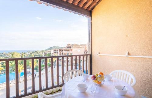 Cap Esterel Apartment | Apartment Le Village - E1320 by Interhome