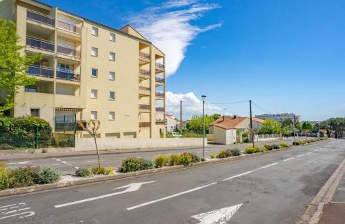 Pontaillac Apartment | Apartment Le Yachting-2 by Interhome