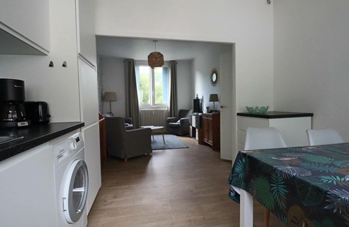 La Bourboule Apartment | Apartment 'Les Agapanthes' with Mountain View and Wi-Fi