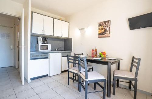 La Madrague Apartment | Apartment Les Aigues Marines-1 by Interhome
