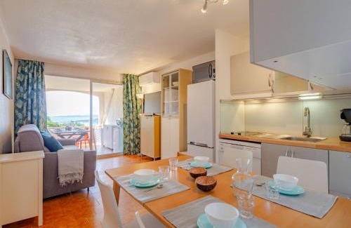 La Nartelle Apartment | Apartment Les Coteaux de la Nartelle-20 by Interhome