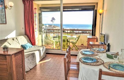 Saint-Pierre-la-Mer Apartment | Apartment Les Eaux Vives 1 & 2-5 by Interhome