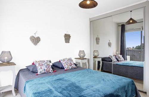 Le Grand Large Apartment | Apartment Les Abysses by Interhome