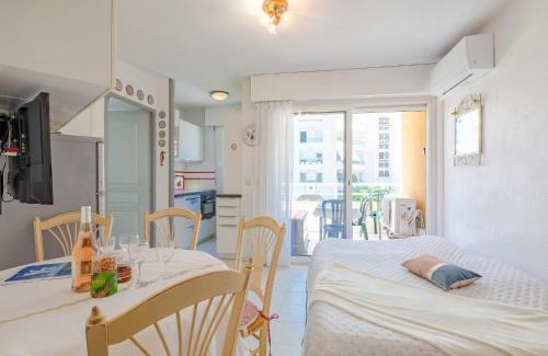 Frejus Port Apartment | Apartment Les Rives Latines-1 by Interhome
