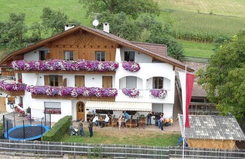 Molten Apartment | Apartment "Lingerhof - Enzian" with Mountain View, Balcony & Wi-Fi