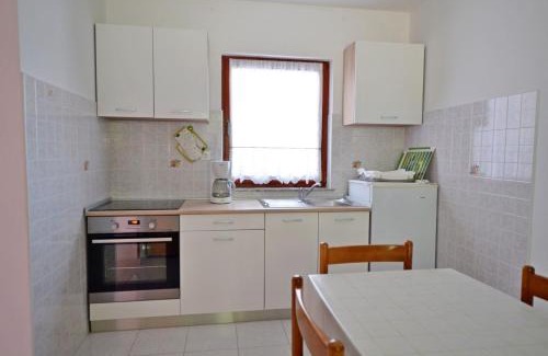 Valbandon Apartment | Apartment Ljiljana
