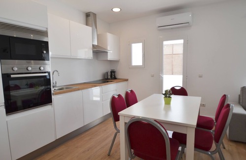 Bons Aires Apartment | Apartment Located Close to Blanquerna