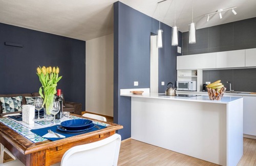 Oltretorrente Apartment | Apartment located on the second floor of a building with a lift.We are located in the historic center with a private garage for the exclusive use of guests.ATTENTION: We are located within the ZTL, to access it you must communicate the license plate numb