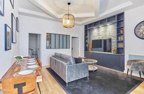 Charonne Apartment | Apartment Loft Père Lachaise by Studio prestige