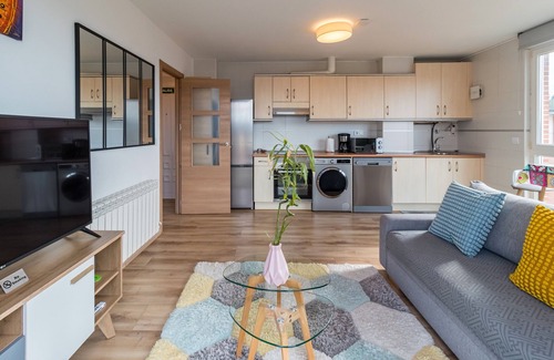 Renedo Apartment | Apartment 'Luminoso' with Mountain View, Private Terrace and Wi-Fi