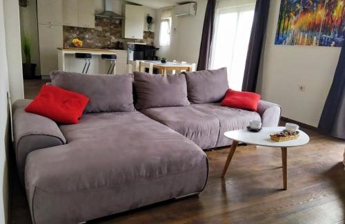 Donje Polje Apartment | Apartment "Luka"