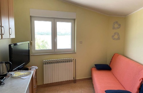 Jadrtovac Apartment | Apartment Luka - One Bedroom Apartment with Balcony