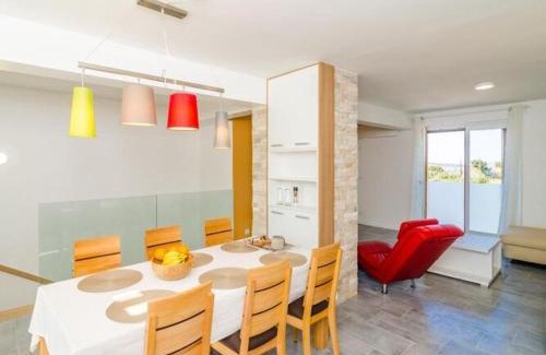 Orasac Apartment | Apartment Lula - Superior Two-Bedroom Apartment with Balcony and Sea View