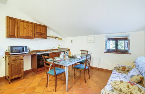 Umbertide House | Apartment 'Magnolia Antico Casale '700' with Shared Pool and Wi-Fi