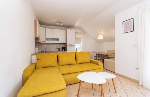 Mokosica Apartment | Apartment Majer