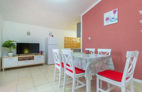Tribunj Apartment | Apartment Malaga