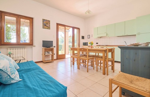 Piombino Apartment | Apartment "Mare Etrusco Villetta D1" with Private Garden & Wi-Fi