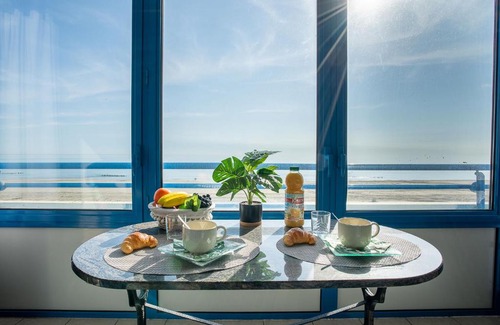 Le Grand Large Apartment | Apartment Marianne by Interhome