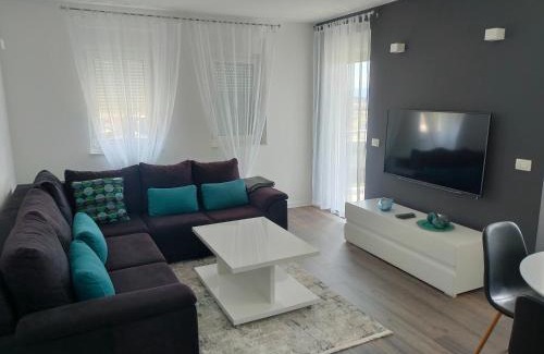 Canton 10 Apartment | Apartment Maria