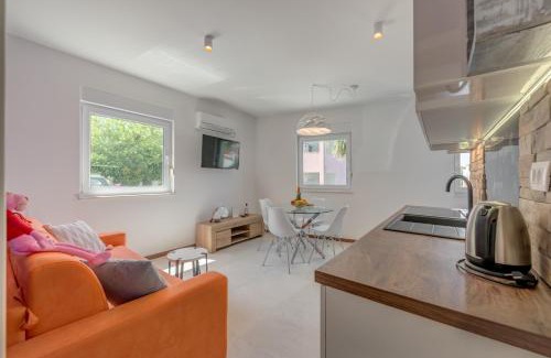 Okrug Gornji Apartment | Apartment Marina