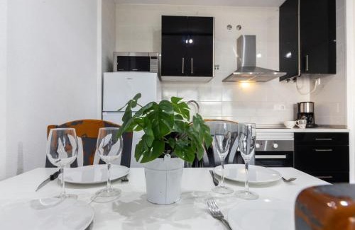 Salou City Centre Apartment | Apartment Mariposa-5 by Interhome