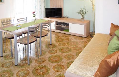 Pjescana Uvala Apartment | Apartment Maslina by Interhome