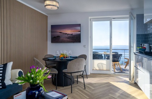 Sassnitz Apartment | Apartment Meerzeit - balcony, sauna, sea view - OG3