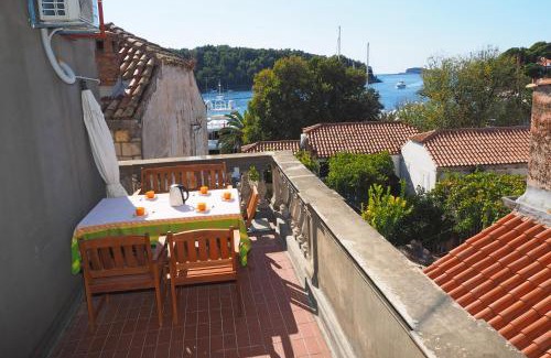 Cavtat Old Town Apartment | Apartment Mengula