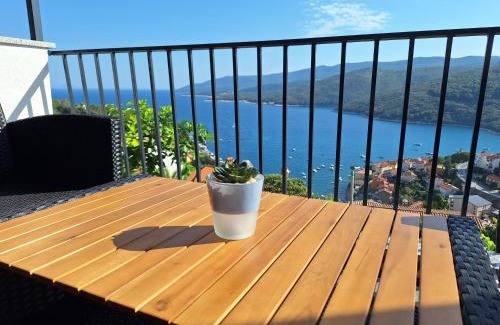Rabac Apartment | Apartment Mija Rabac with free parking in a garage