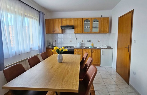 Catrnja Apartment | Apartment Milka, (16260), Smoljanac, Croatia