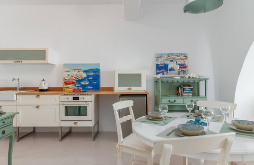 Faros Armenistis Apartment | Apartment 'Milou 1' with Sea View, Private Garden and Wi-Fi