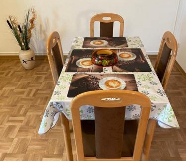 Philippinenhof-Warteberg Apartment | Apartment mit Blick auf Herkules mit Parkplatz