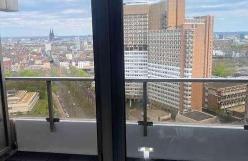Suelz Apartment | Apartment mit Kölner Dom Blick